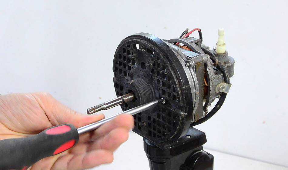 Fixing a seized oscillating fan motor How To Remove Plastic Fan Blade From Motor
