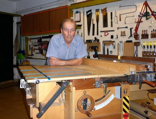 Hector Acevedo's homemade table saw